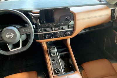 2022 Nissan Pathfinder Platinum