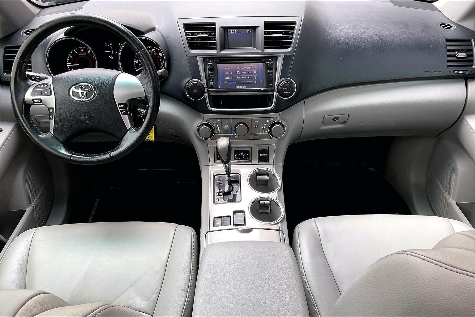 2013 Toyota Highlander SE