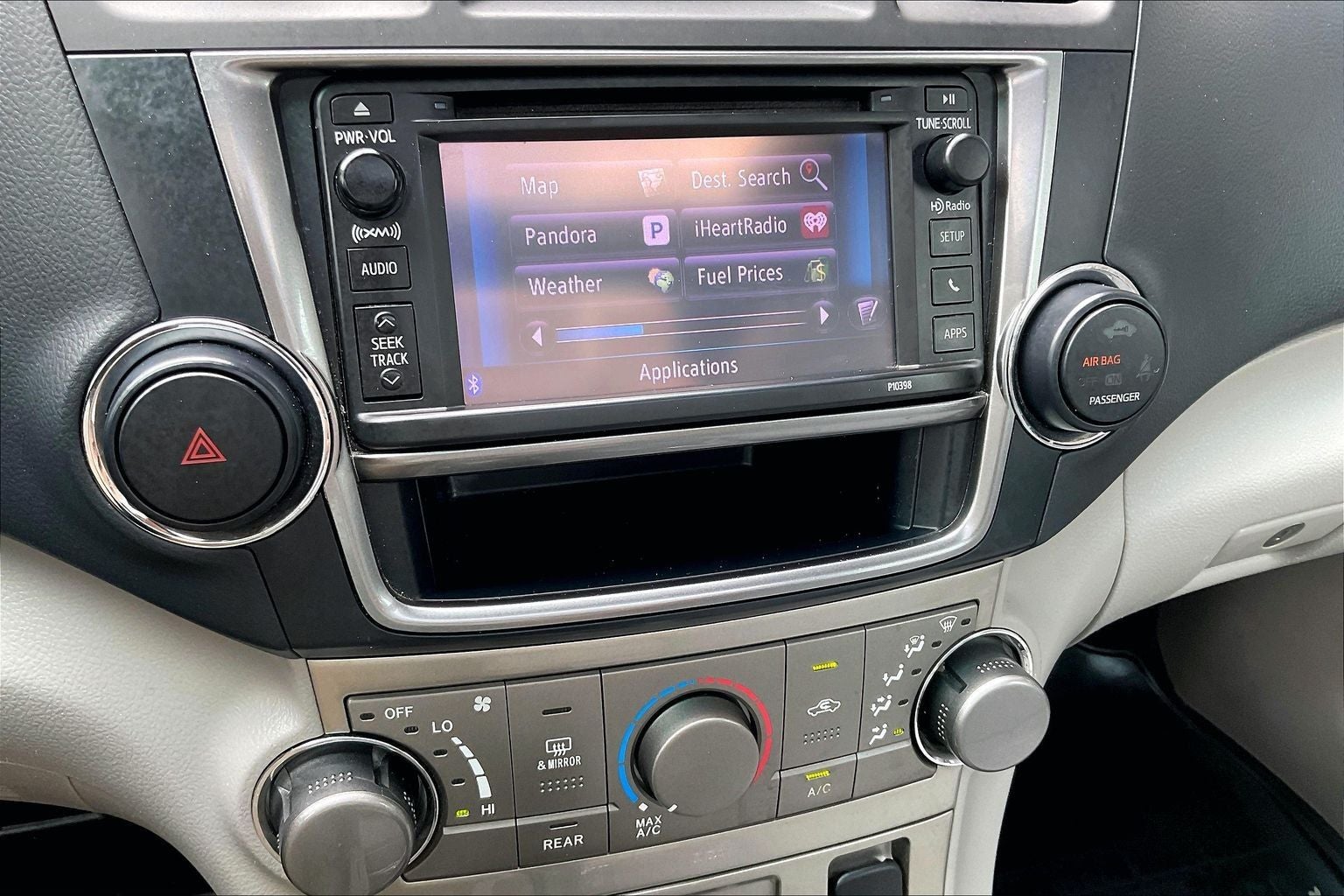 2013 Toyota Highlander SE