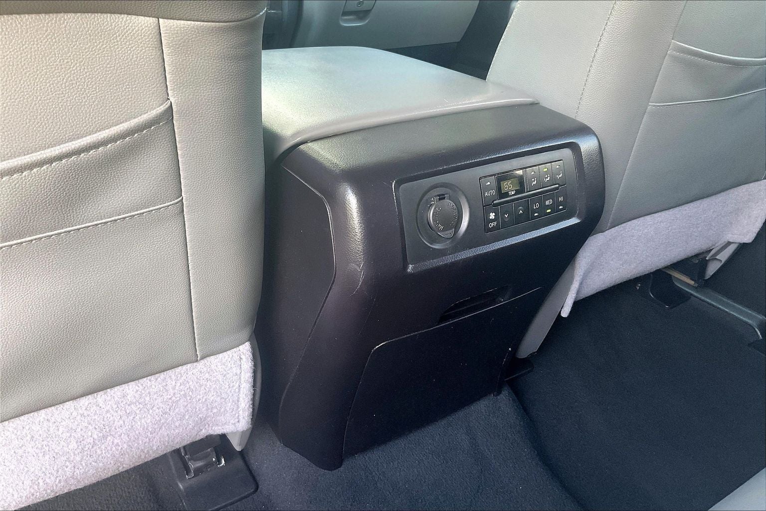 2019 Toyota Sequoia SR5 5.7L