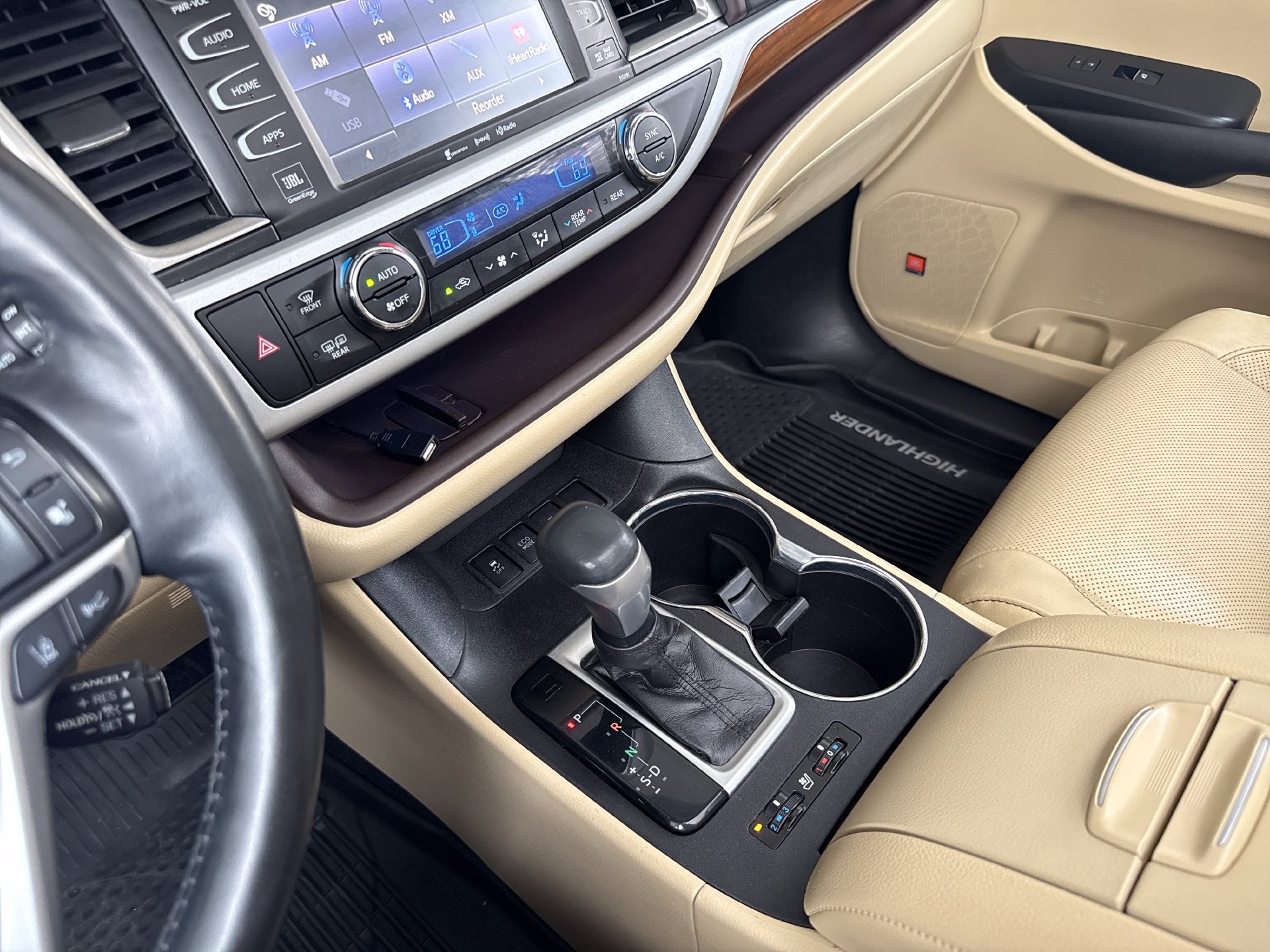 2019 Toyota Highlander Hybrid Limited Platinum