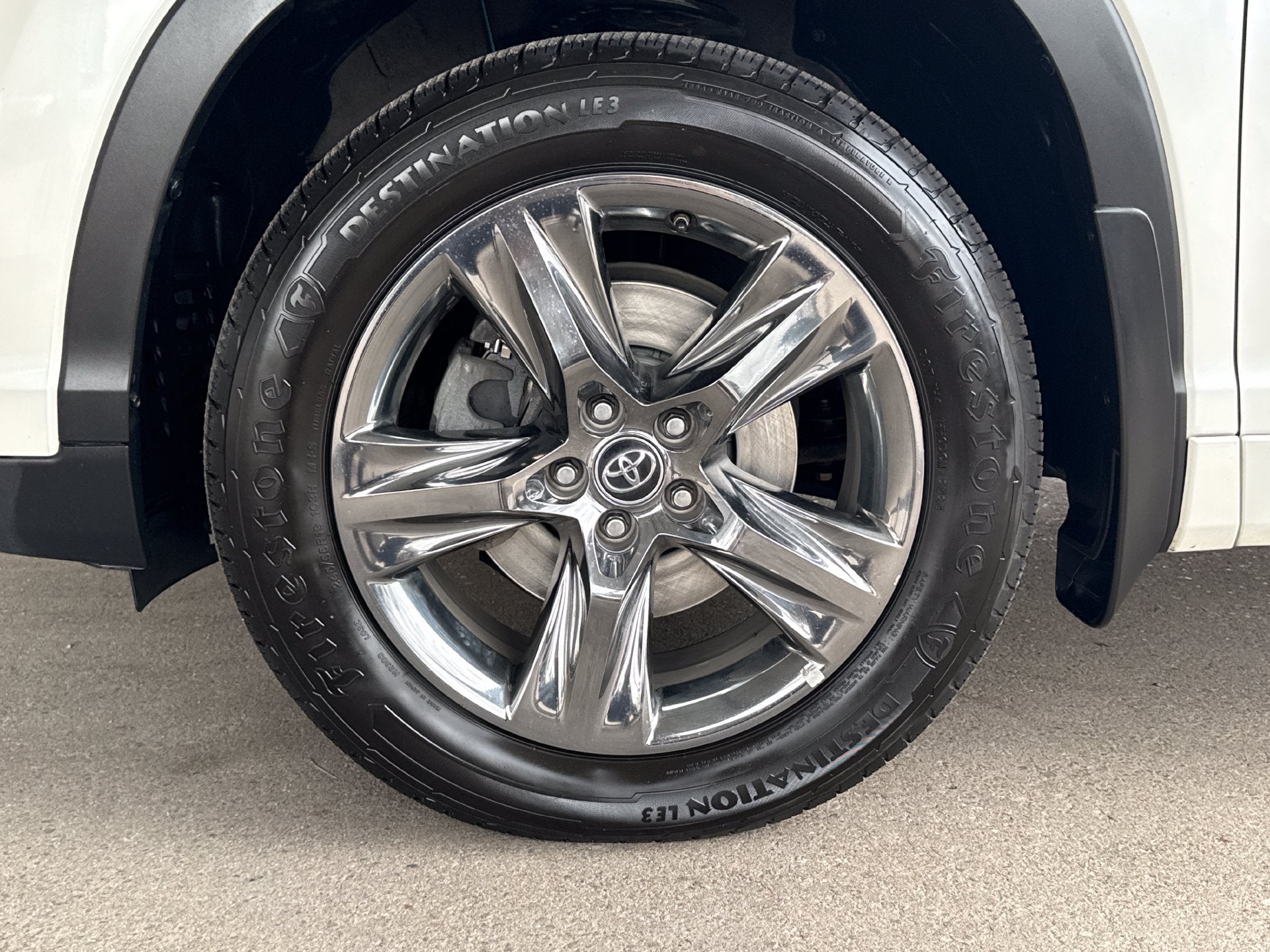 2019 Toyota Highlander Hybrid Limited Platinum