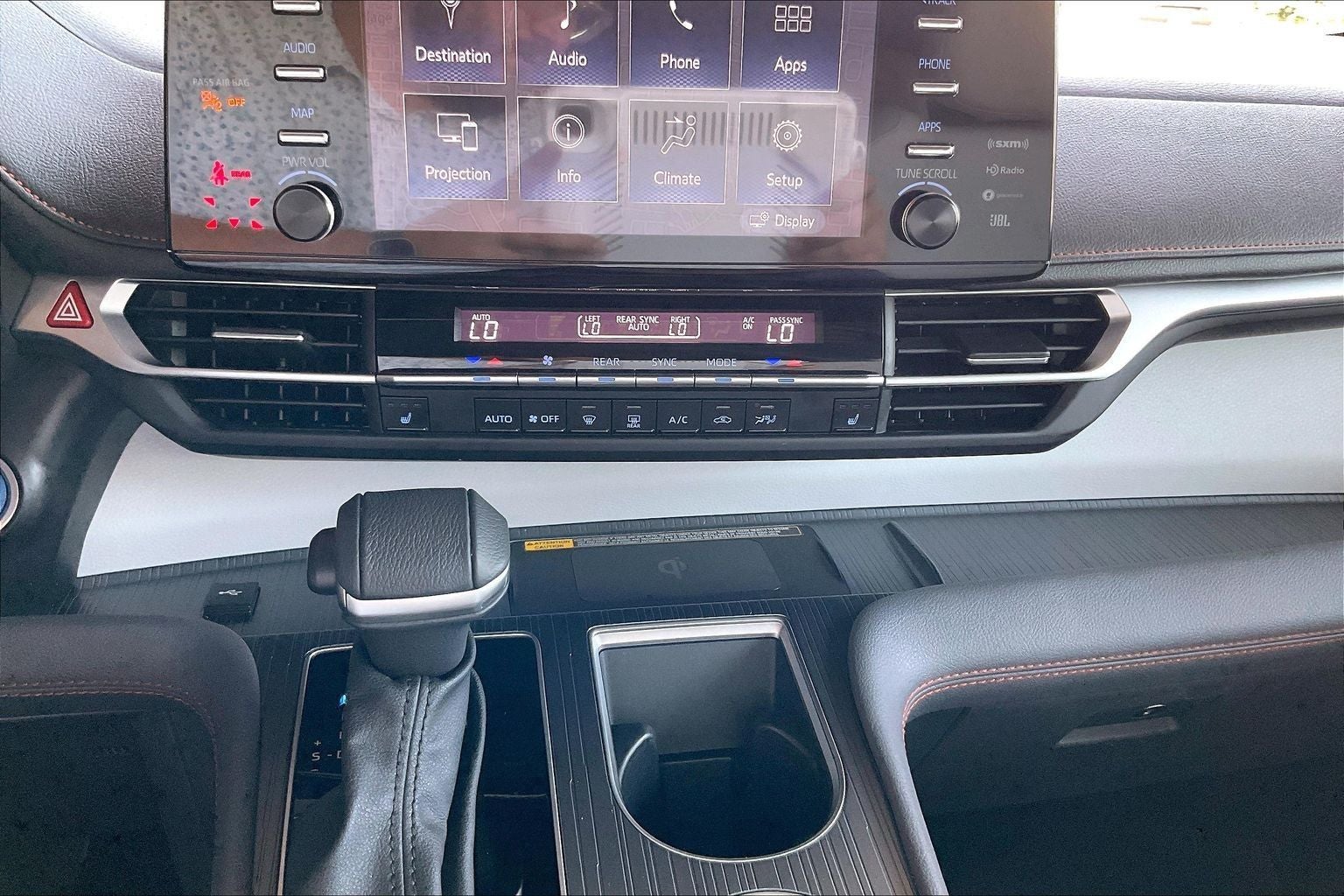 2024 Toyota Sienna XSE 7 Passenger