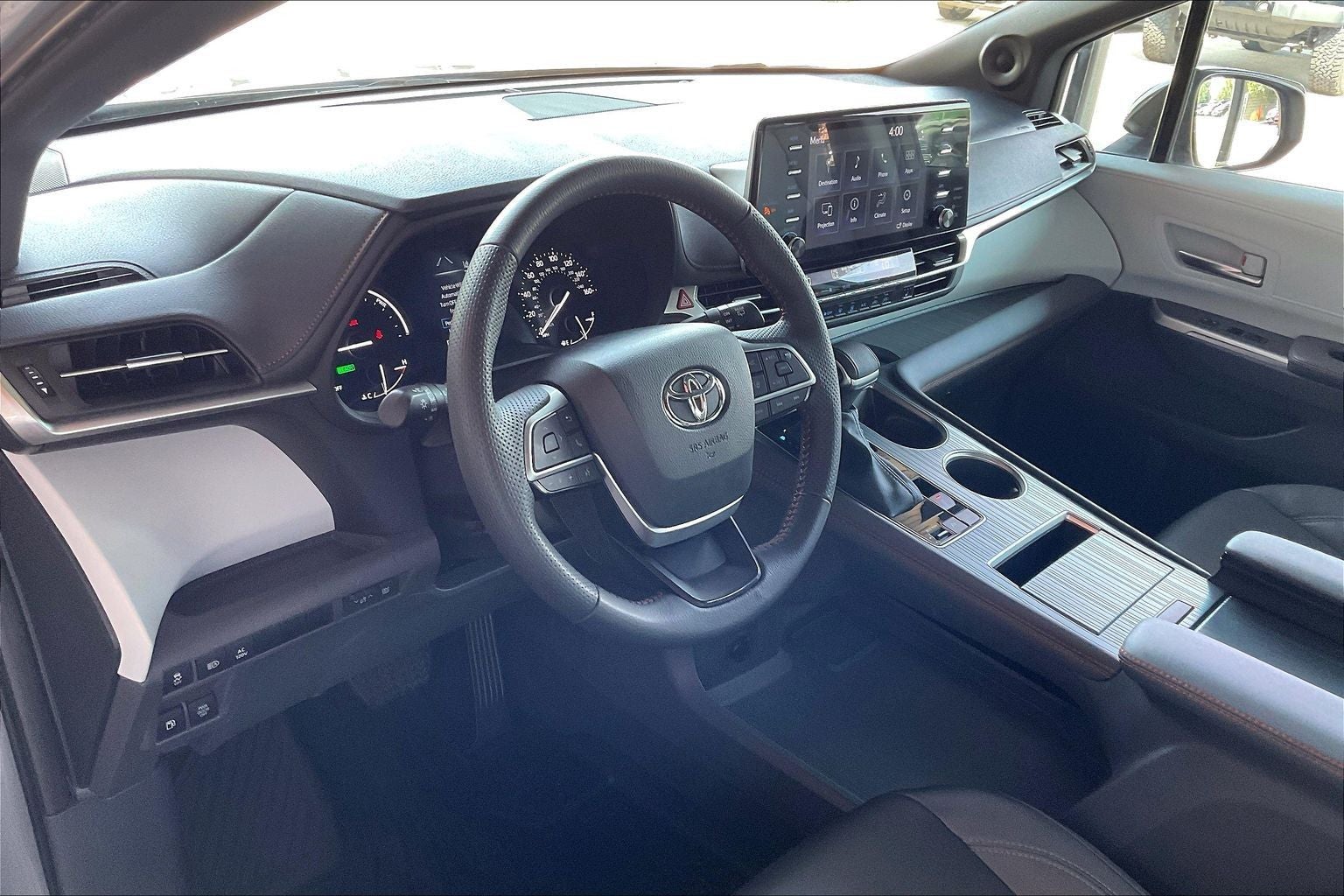 2024 Toyota Sienna XSE 7 Passenger