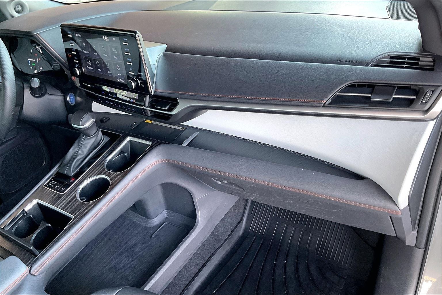 2024 Toyota Sienna XSE 7 Passenger