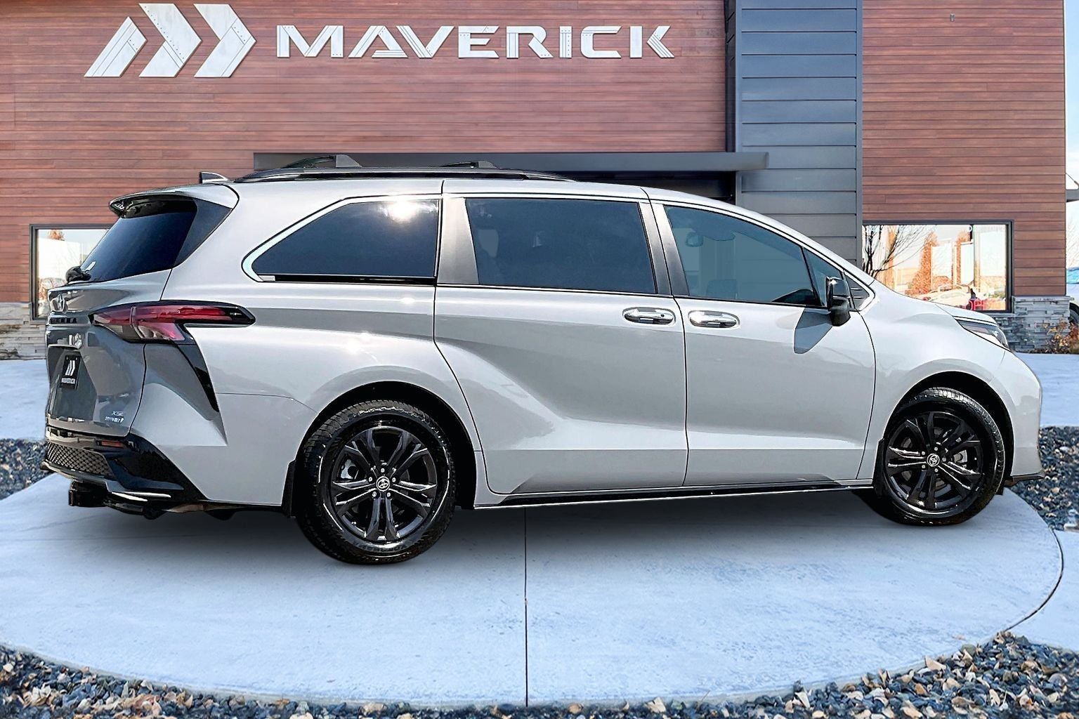 2024 Toyota Sienna XSE 7 Passenger