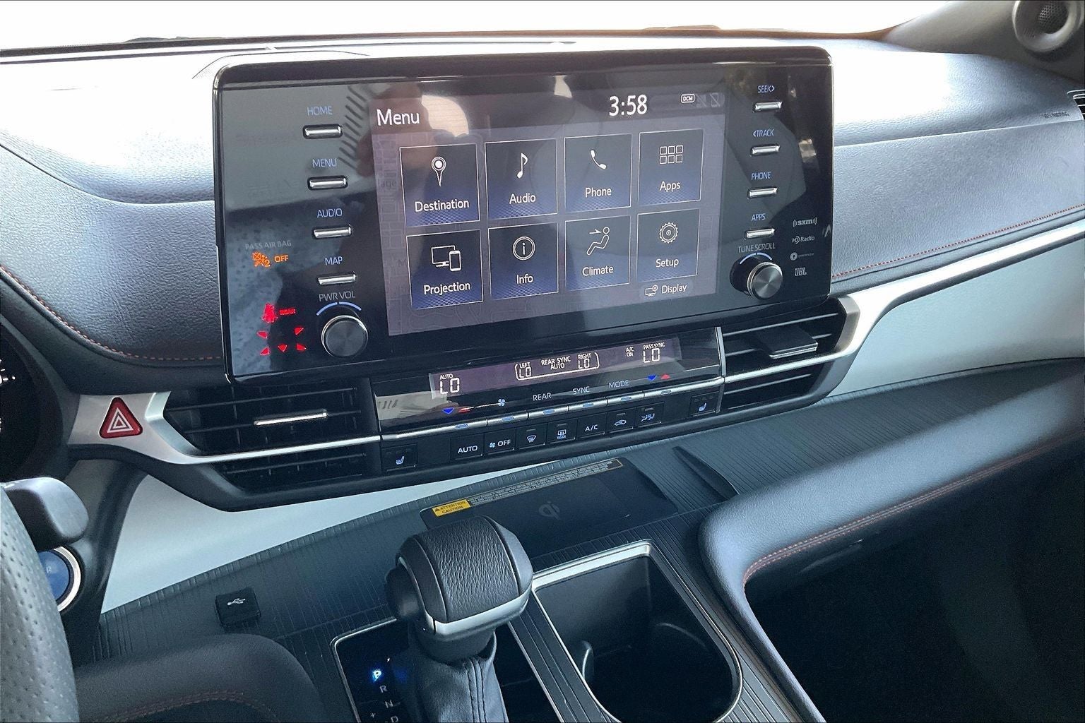 2024 Toyota Sienna XSE 7 Passenger