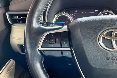 2022 Toyota Highlander Hybrid Platinum