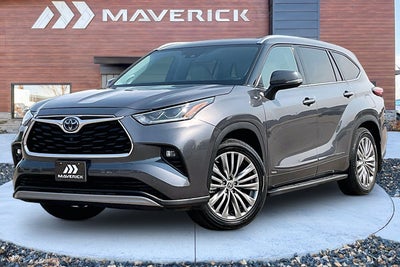 2022 Toyota Highlander Hybrid Platinum