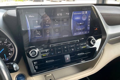 2022 Toyota Highlander Hybrid Platinum