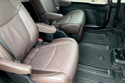 2022 Toyota Sienna Platinum 7 Passenger