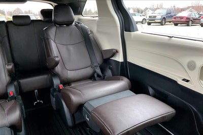 2022 Toyota Sienna Platinum 7 Passenger