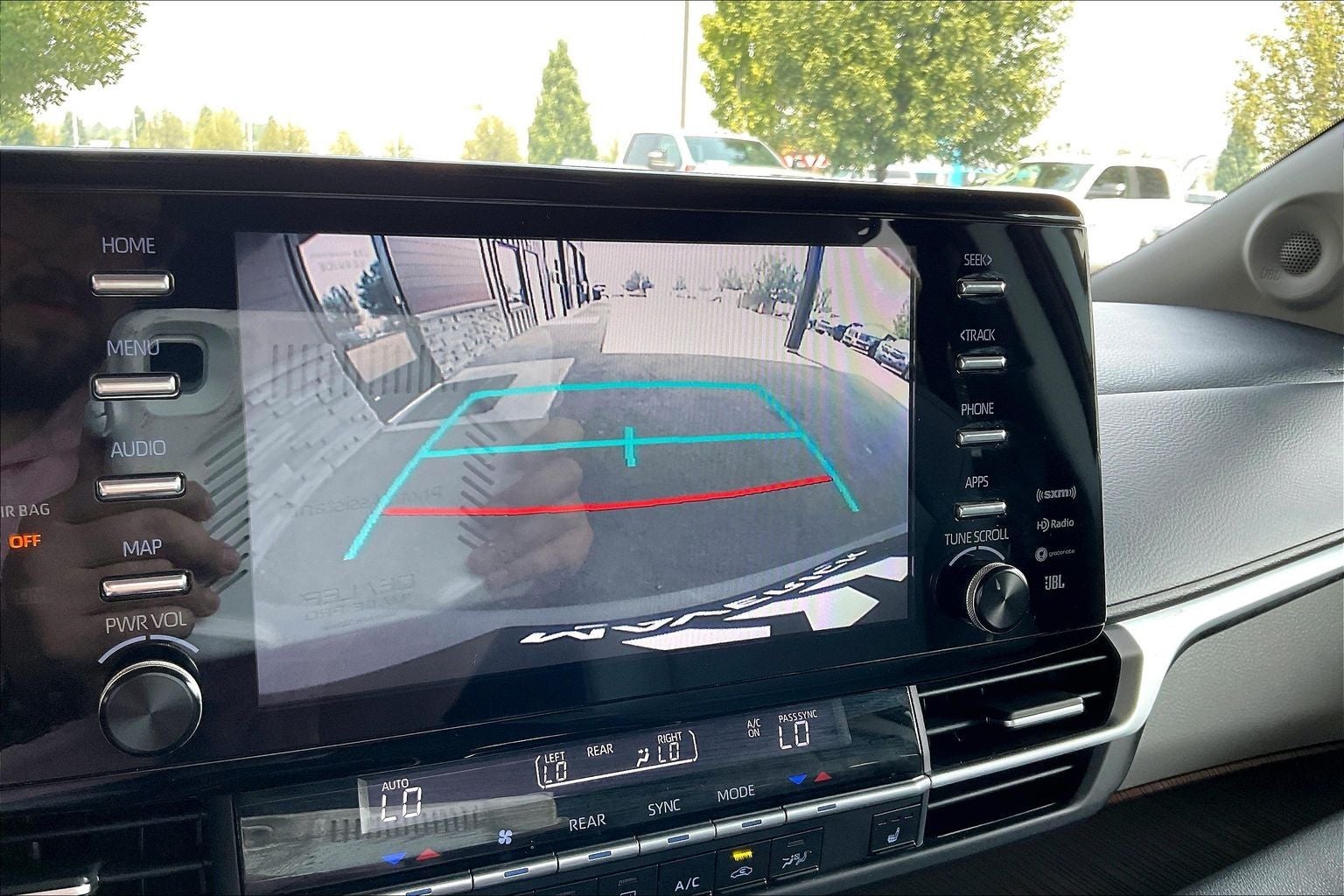 2022 Toyota Sienna XLE 8 Passenger