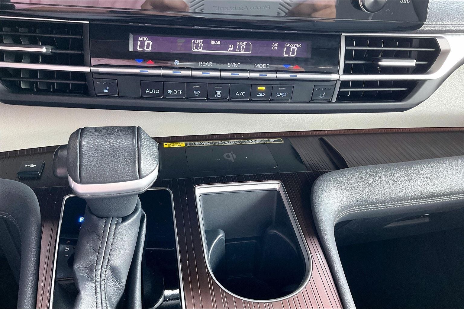 2022 Toyota Sienna XLE 8 Passenger