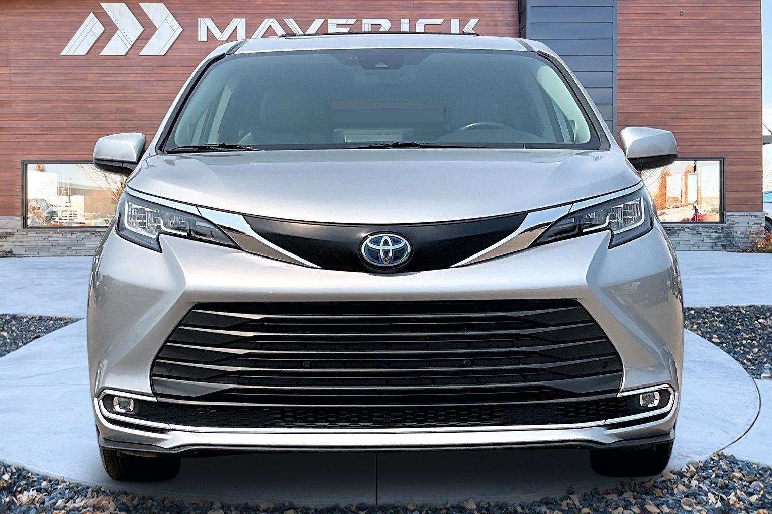 2022 Toyota Sienna XLE 8 Passenger