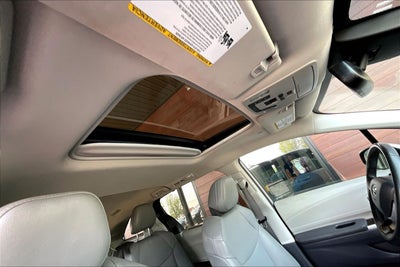 2022 Toyota Sienna XLE 8 Passenger