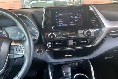 2024 Toyota Highlander Hybrid XLE