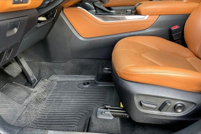 2023 Toyota Highlander Platinum