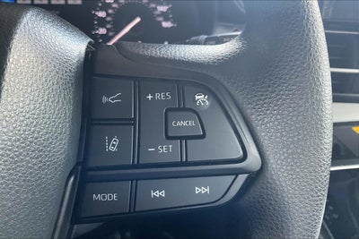 2025 Toyota Sienna LE 8 Passenger