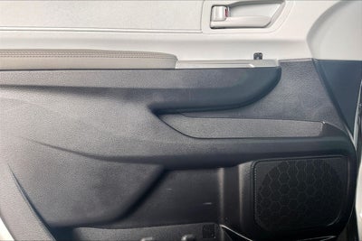 2025 Toyota Sienna LE 8 Passenger