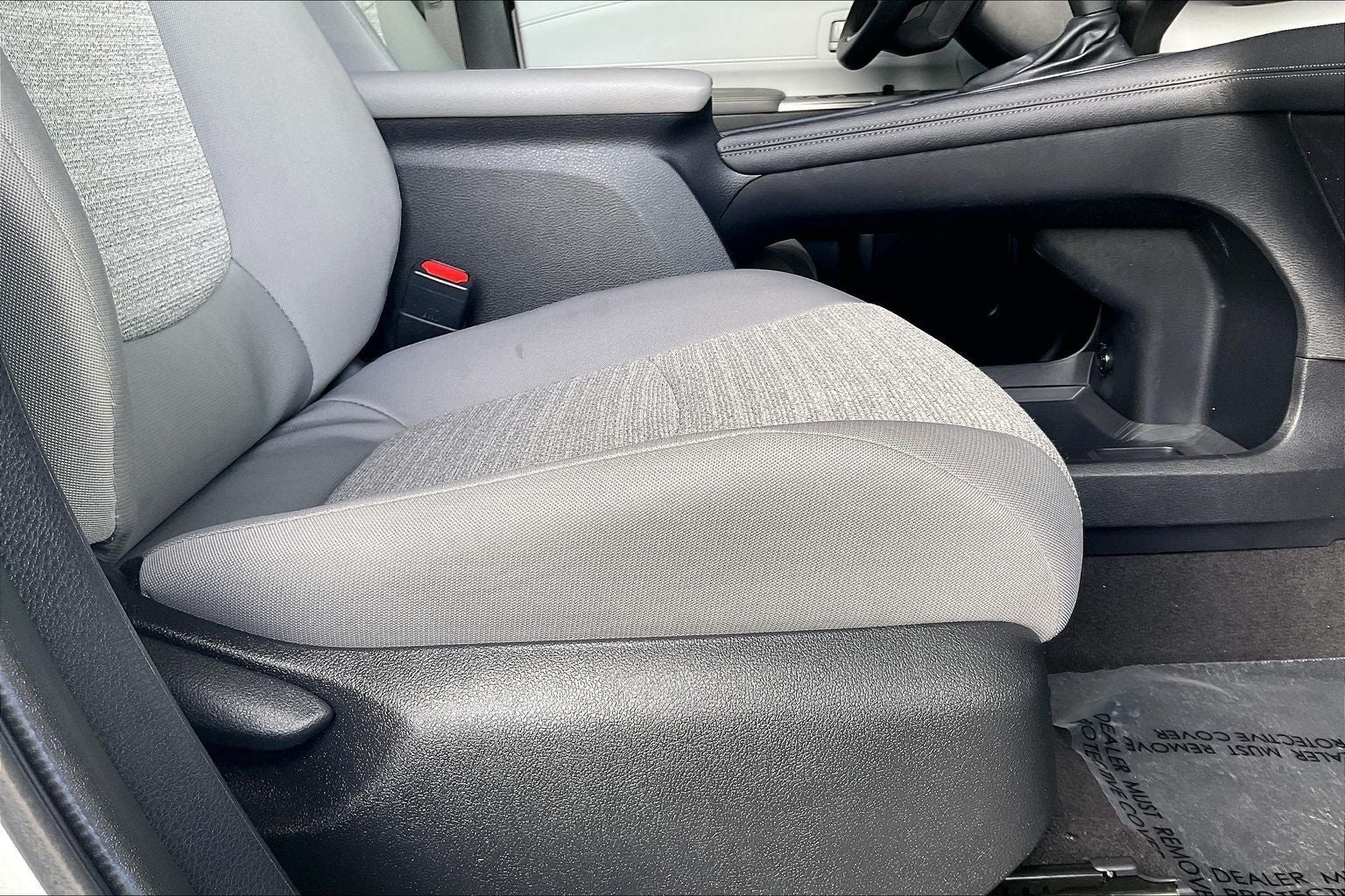 2025 Toyota Sienna LE 8 Passenger