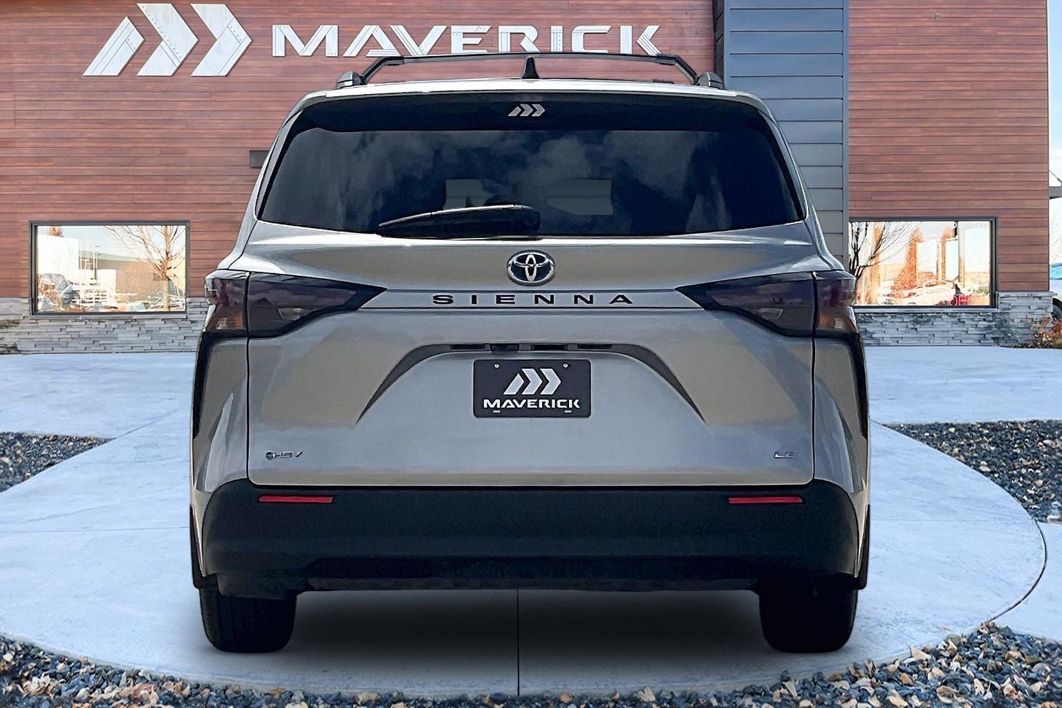 2025 Toyota Sienna LE 8 Passenger