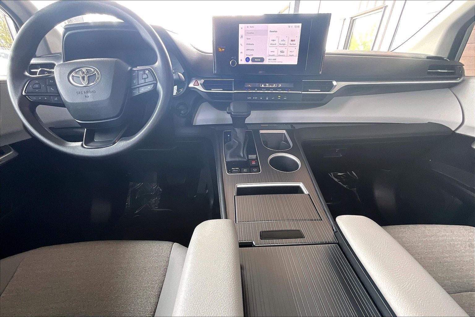 2025 Toyota Sienna LE 8 Passenger