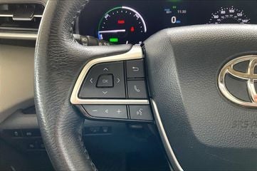 2023 Toyota Sienna XLE 8 Passenger