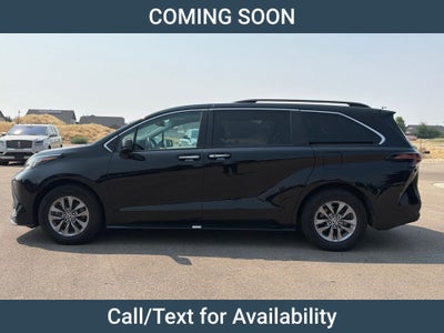 2023 Toyota Sienna XLE 8 Passenger