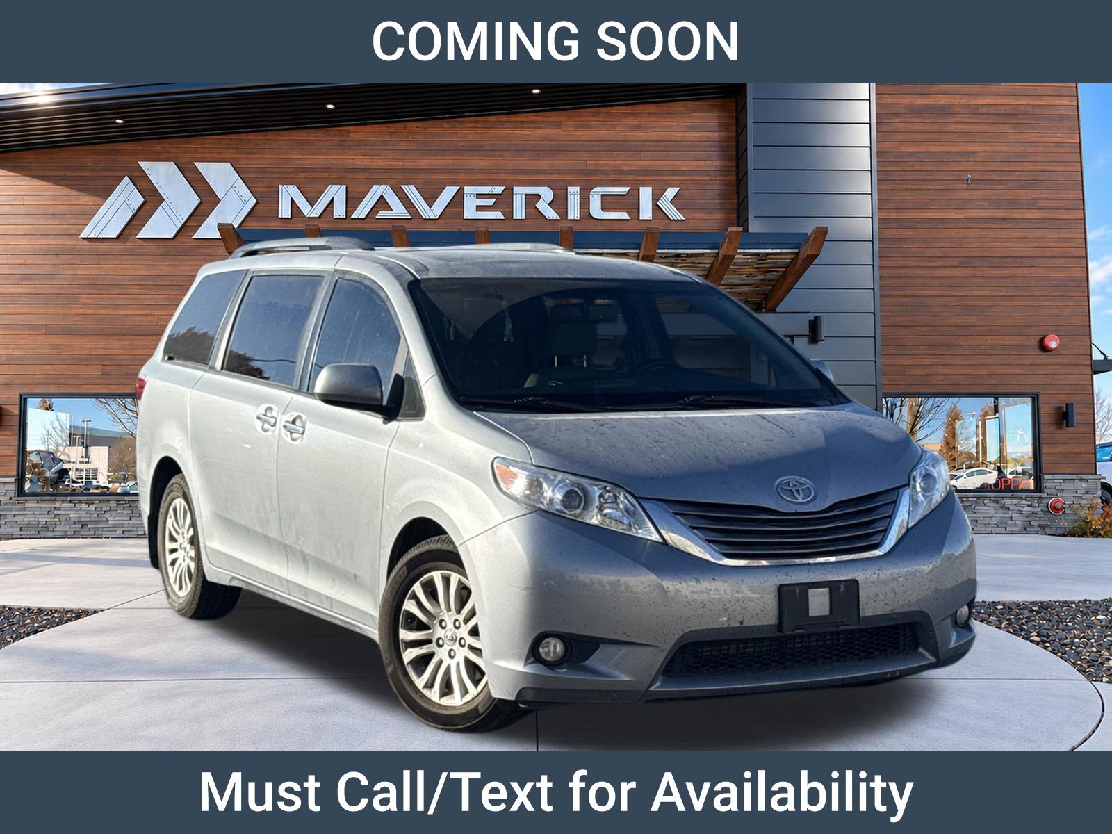 2017 Toyota Sienna XLE Premium 8 Passenger