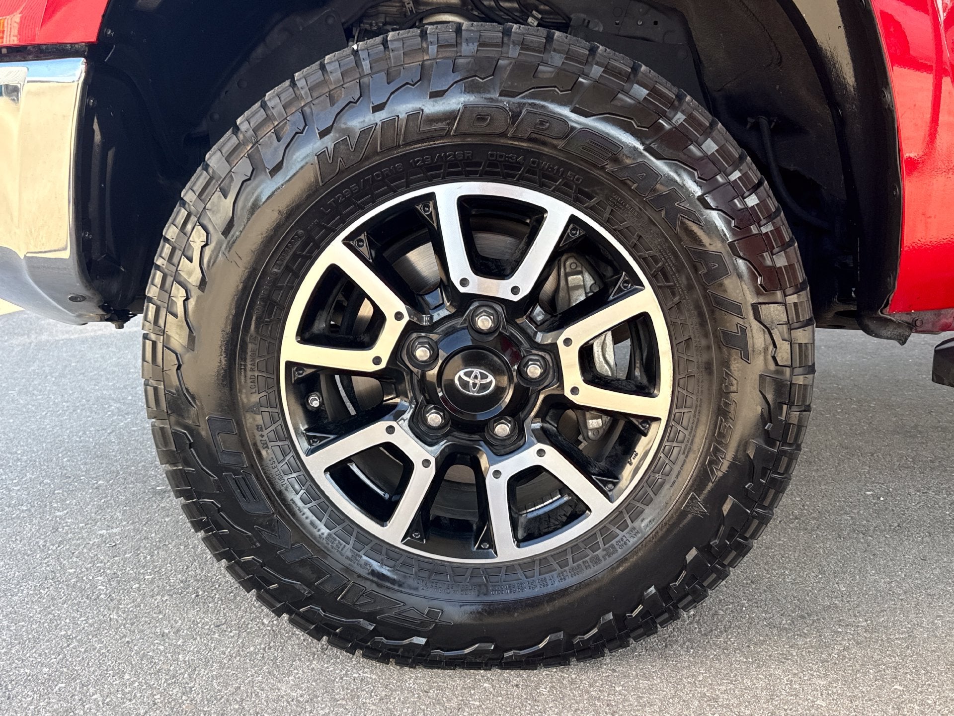 2018 Toyota Tundra SR5 5.7L V8