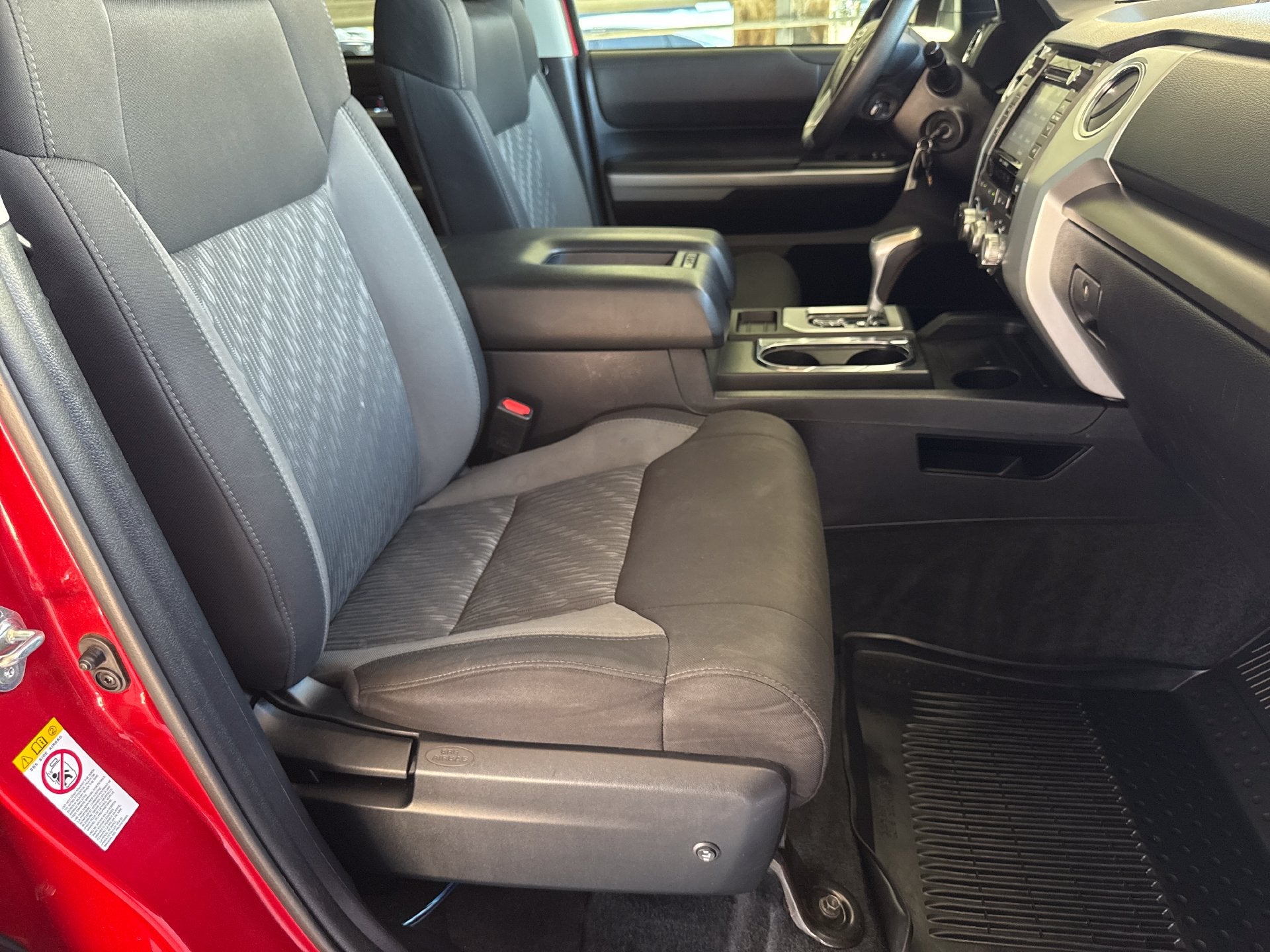 2018 Toyota Tundra SR5 5.7L V8
