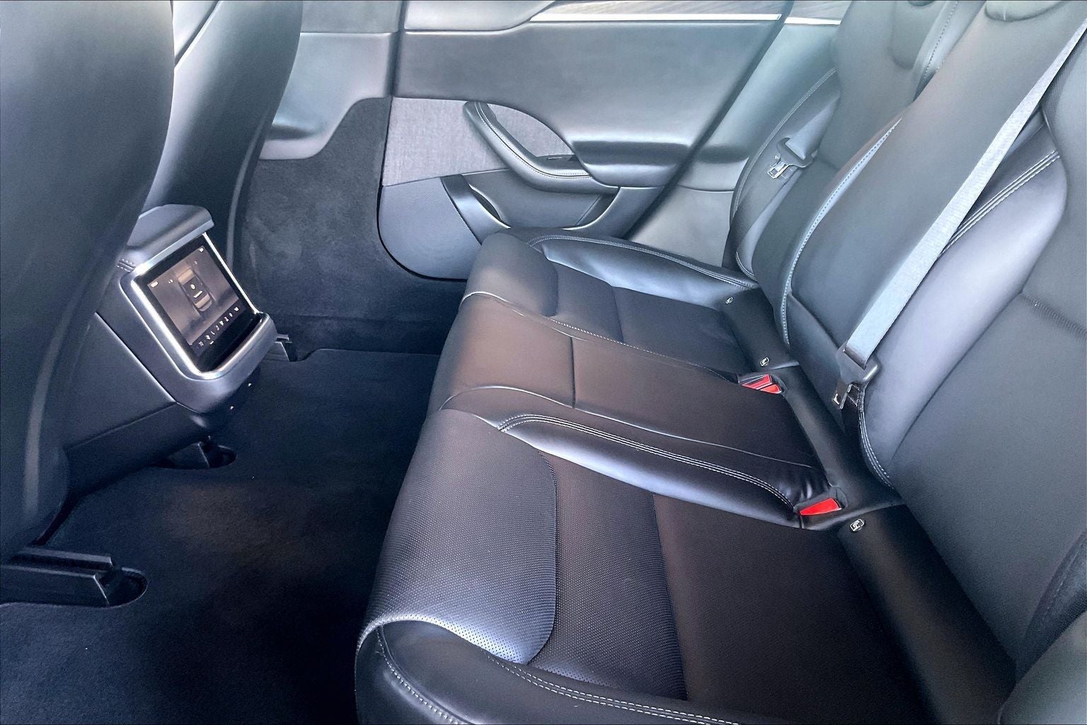 2022 Tesla Model S Base