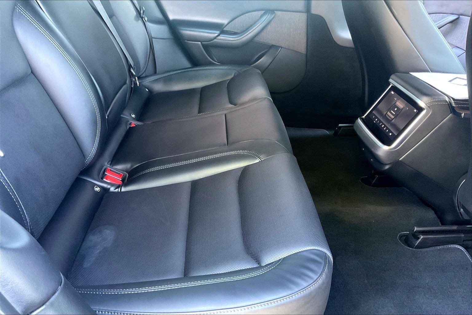 2022 Tesla Model S Base