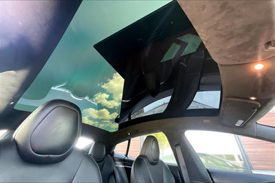 2022 Tesla Model S Base