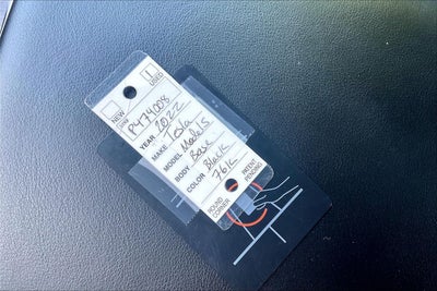2022 Tesla Model S Base