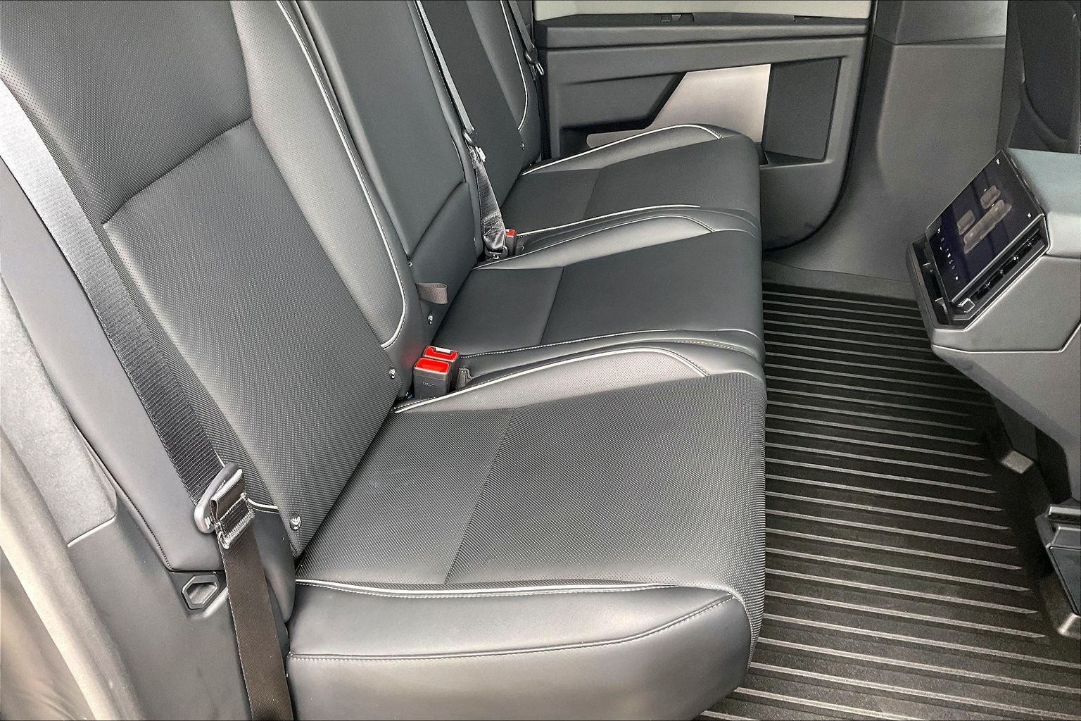 2024 Tesla Cybertruck Cyberbeast