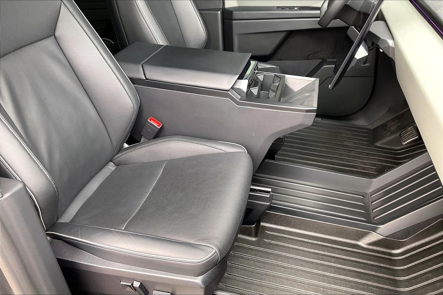 2024 Tesla Cybertruck Cyberbeast