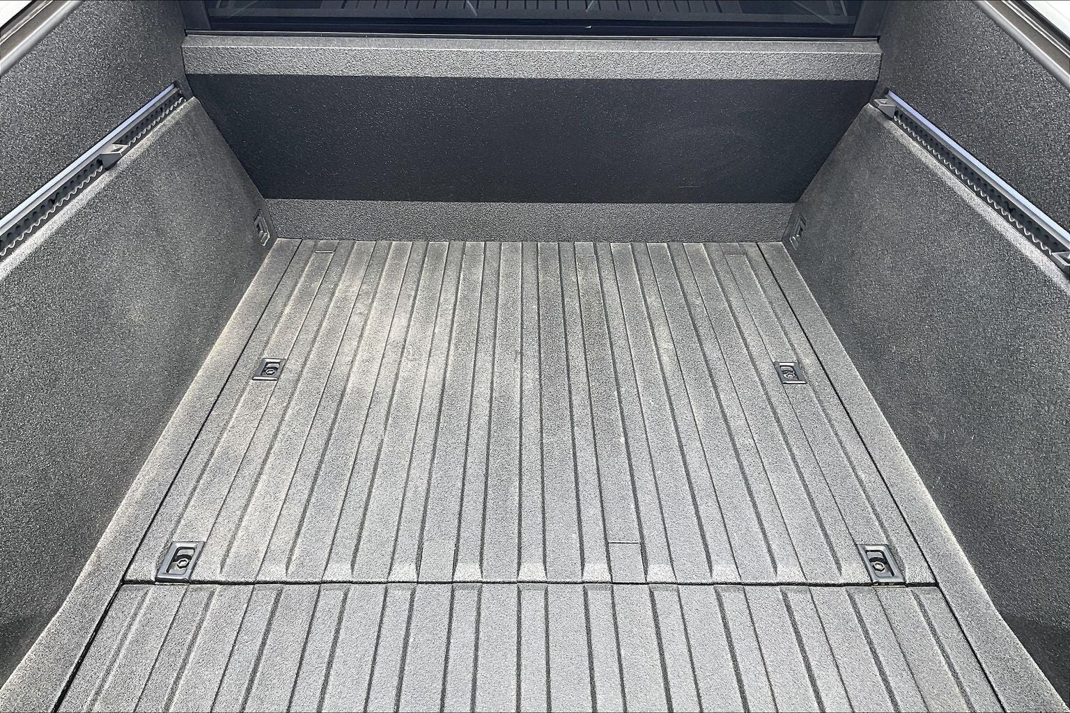 2024 Tesla Cybertruck Cyberbeast