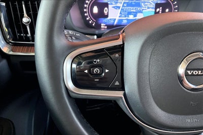 2024 Volvo S60 B5 Plus Dark Theme