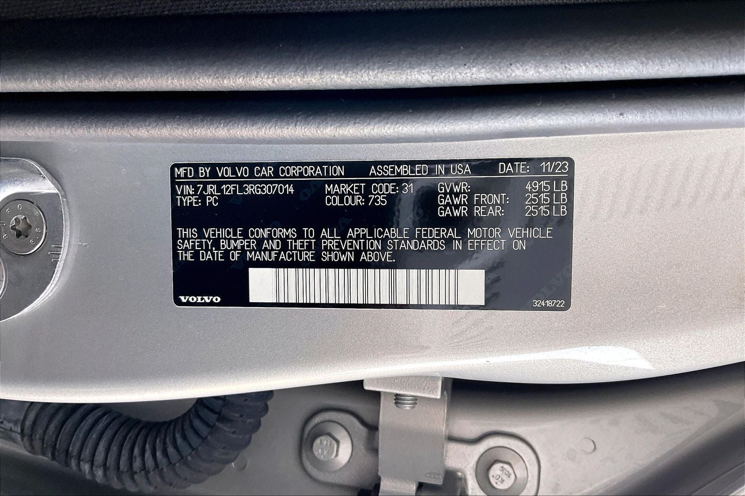 2024 Volvo S60 B5 Plus Dark Theme