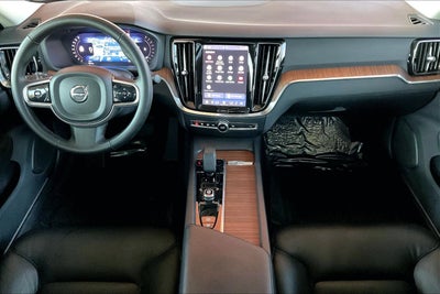 2024 Volvo S60 B5 Plus Dark Theme