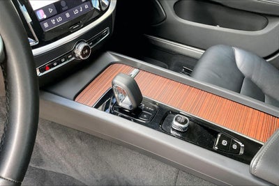 2023 Volvo S60 B5 Plus Dark Theme