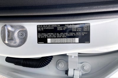 2023 Volvo S60 B5 Plus Dark Theme