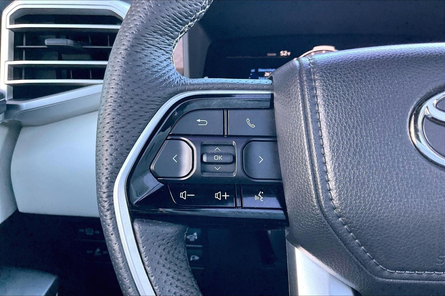 2023 Toyota Sequoia Capstone