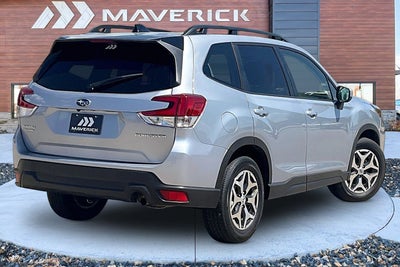 2024 Subaru Forester Premium