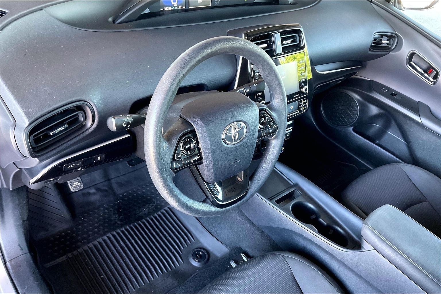 2021 Toyota Prius L