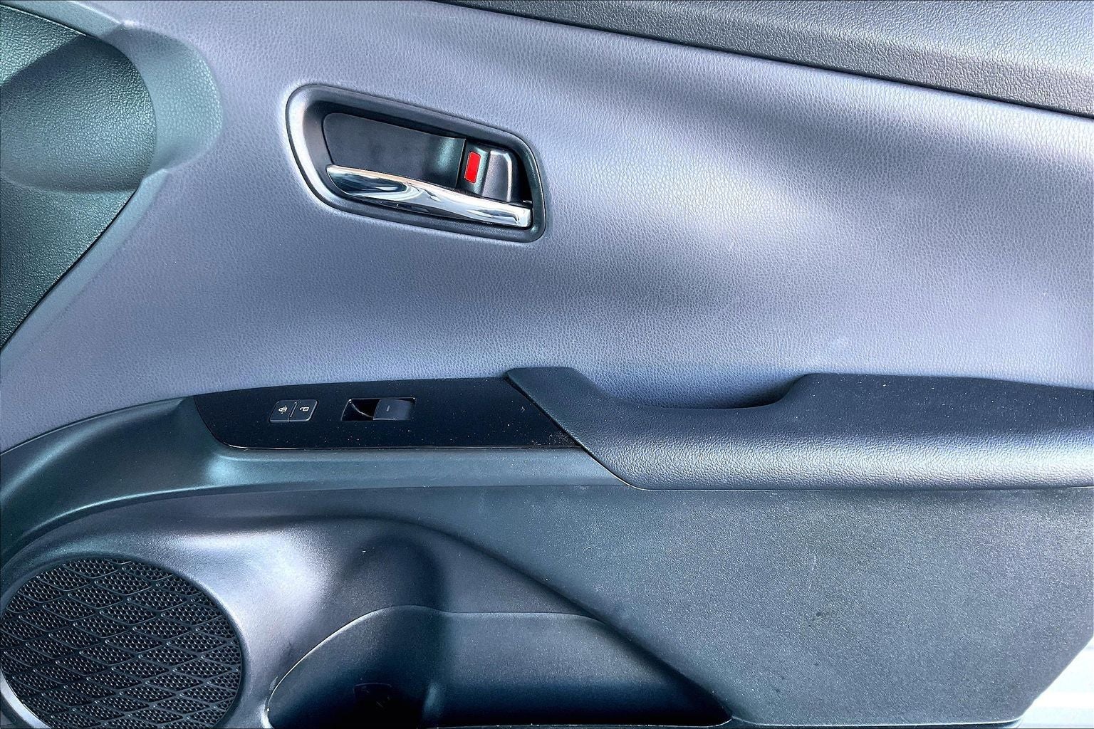 2021 Toyota Prius L