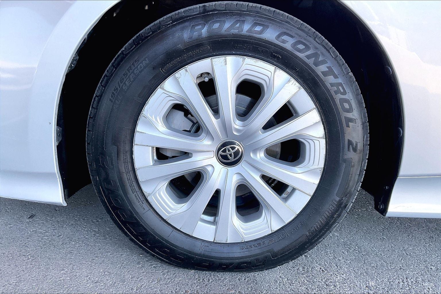 2021 Toyota Prius L