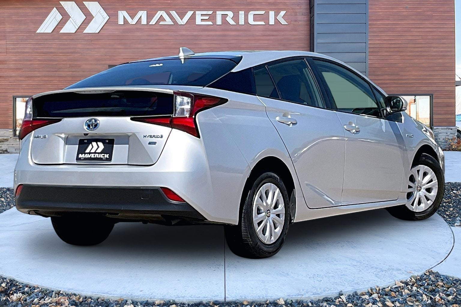 2021 Toyota Prius L